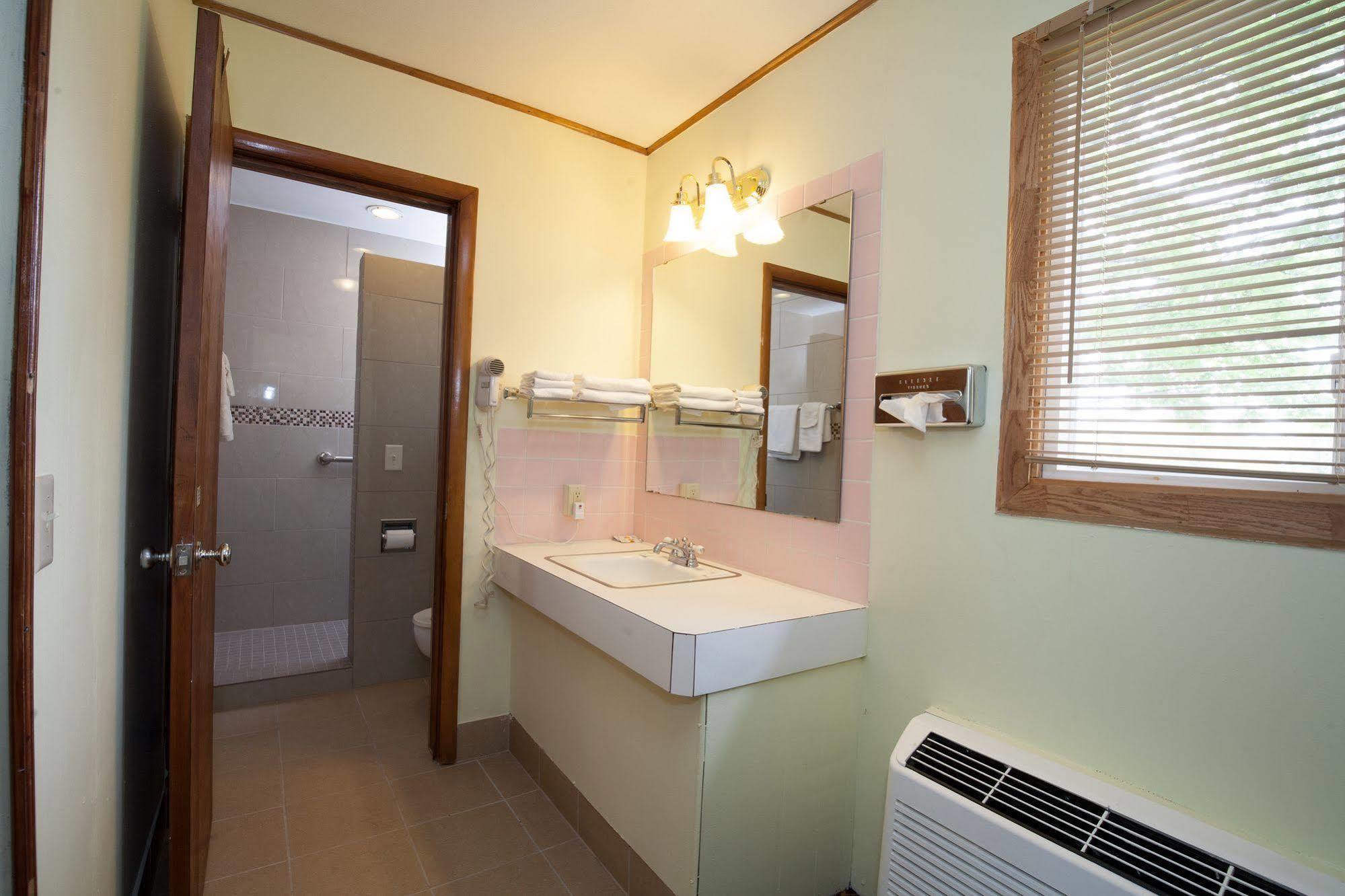 Park Motel Marshfield Extérieur photo